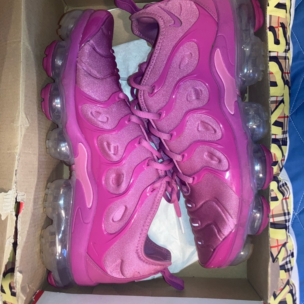 Nike vapormax fuchsia